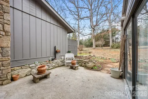 102 Crowfields Drive Asheville NC 28803