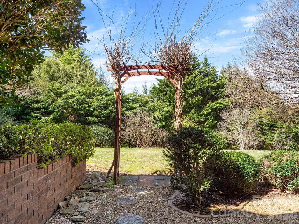 17 Ashton Forest Court Hendersonville NC 28739