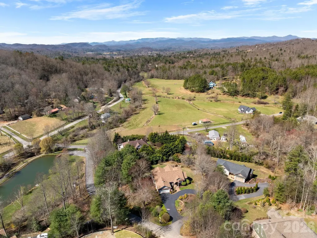 17 Ashton Forest Court Hendersonville NC 28739