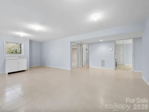17 Ashton Forest Court Hendersonville NC 28739