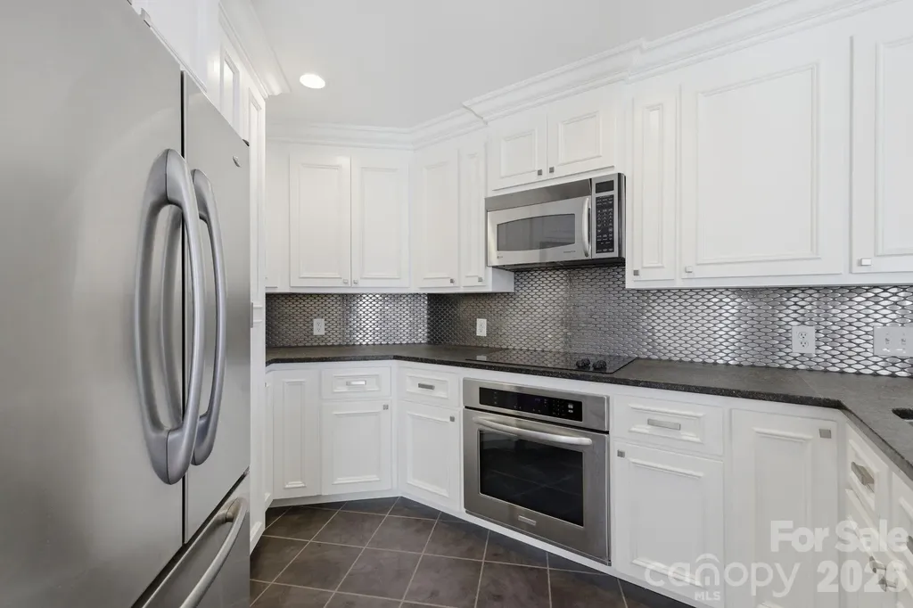 17925 Kings Point Drive Cornelius NC 28031