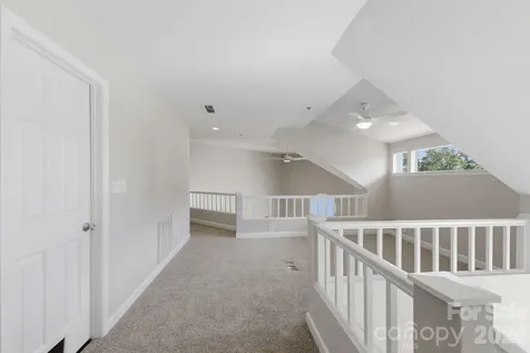 17925 Kings Point Drive Cornelius NC 28031