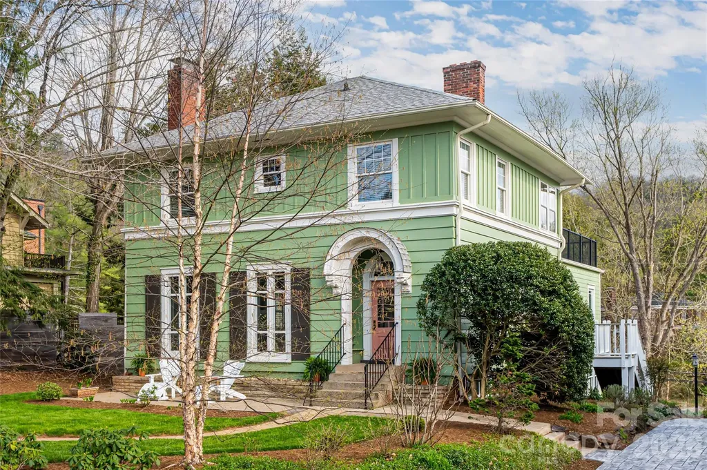Asheville NC, 18 Edgemont Road