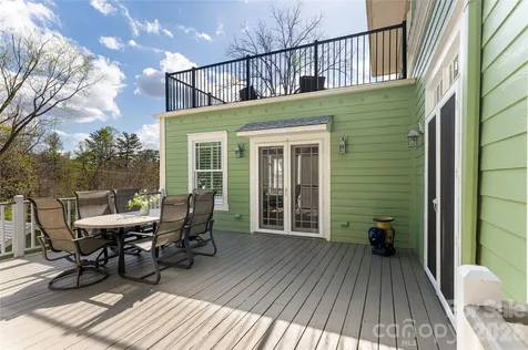 18 Edgemont Road Asheville NC 28801