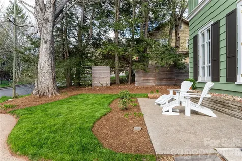 18 Edgemont Road Asheville NC 28801