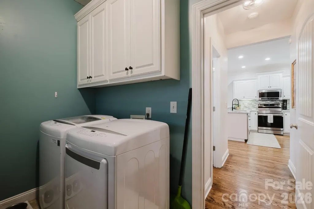 2711 Clemson Avenue Charlotte NC 28205