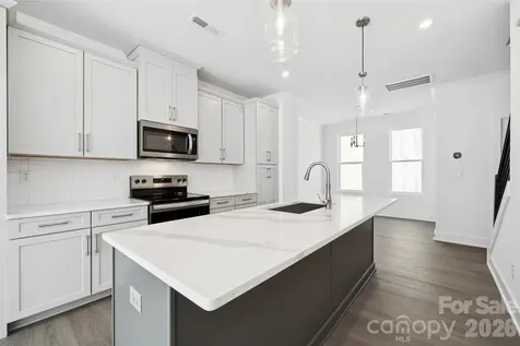 1107 Kokomo Lane Charlotte NC 28206