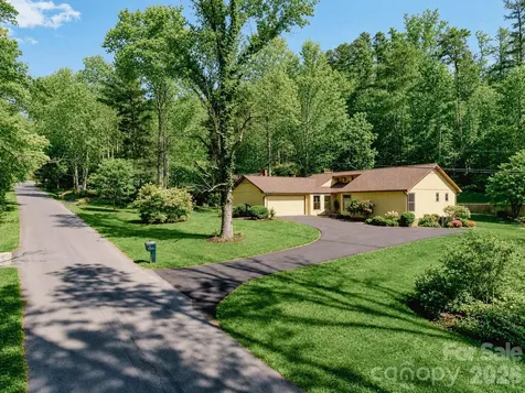 63 Pinecroft Road Asheville NC 28804