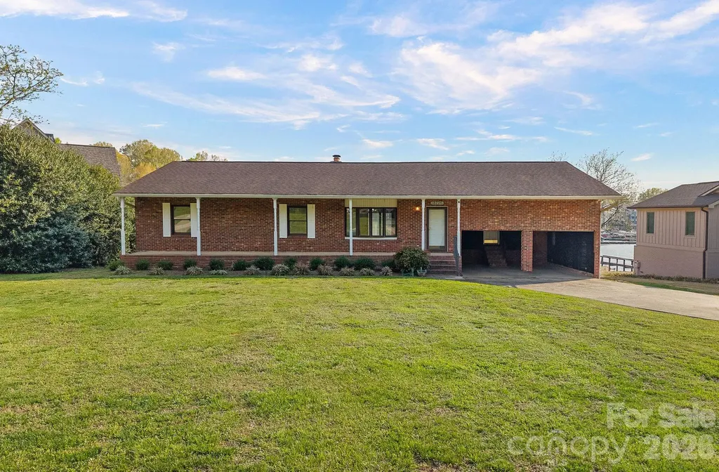 18726 Bluff Point Road Cornelius NC 28031
