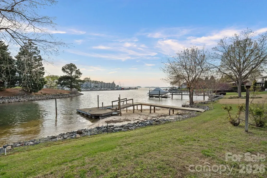 18726 Bluff Point Road Cornelius NC 28031