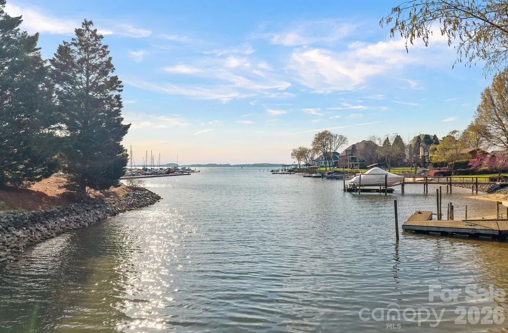 18726 Bluff Point Road Cornelius NC 28031