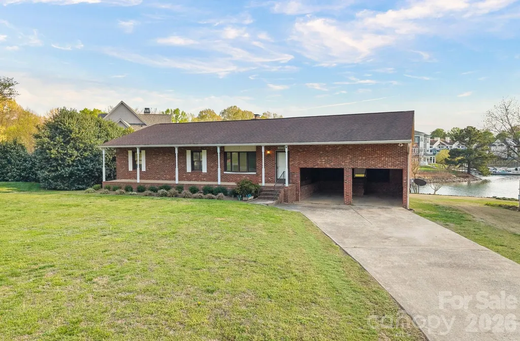 18726 Bluff Point Road Cornelius NC 28031