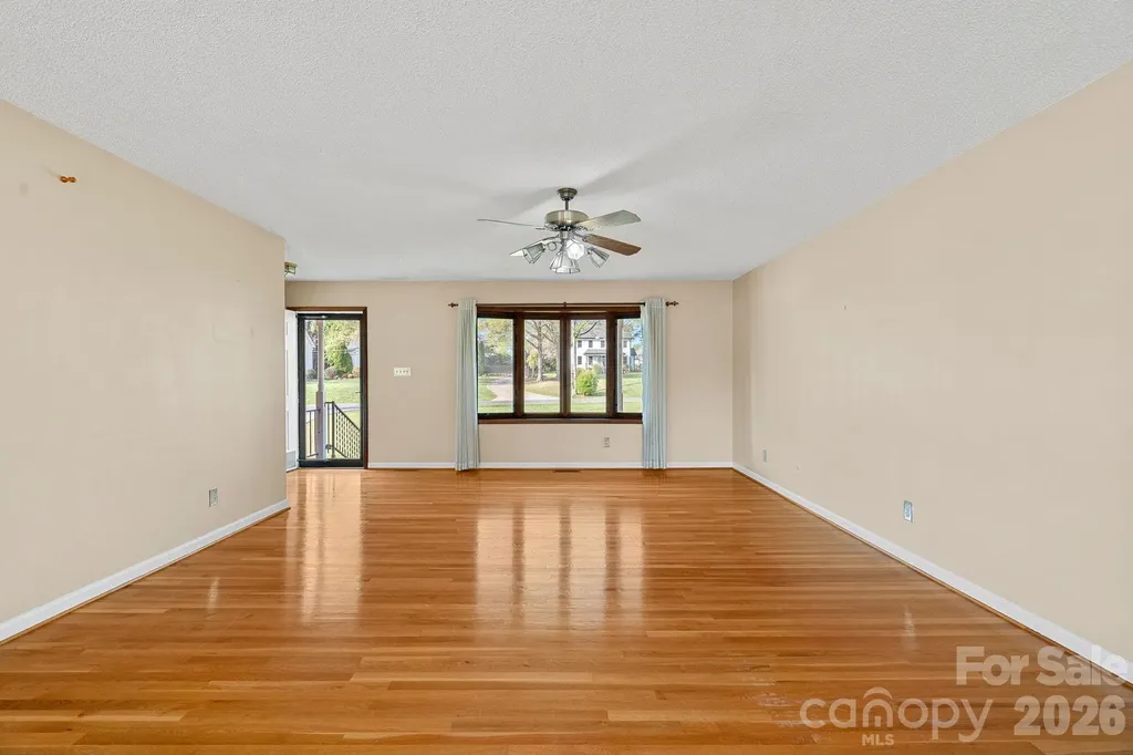 18726 Bluff Point Road Cornelius NC 28031