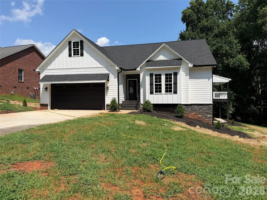 1610 Summerlin Place Newton NC 28658