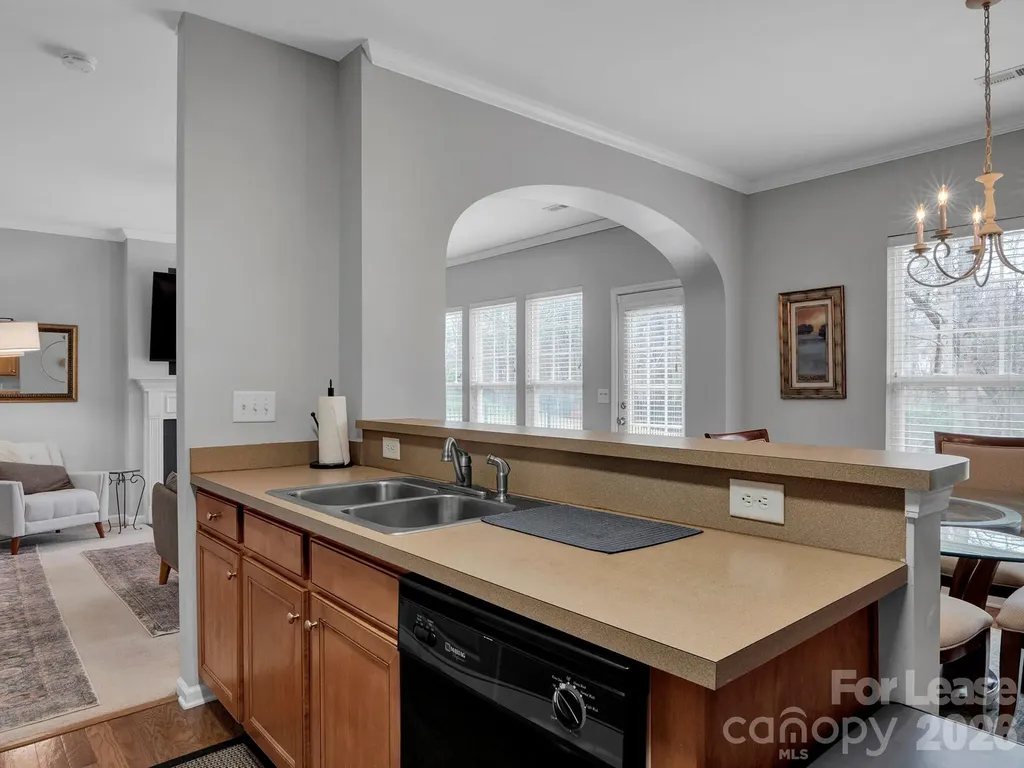 1401 Hammond Drive Matthews NC 28104