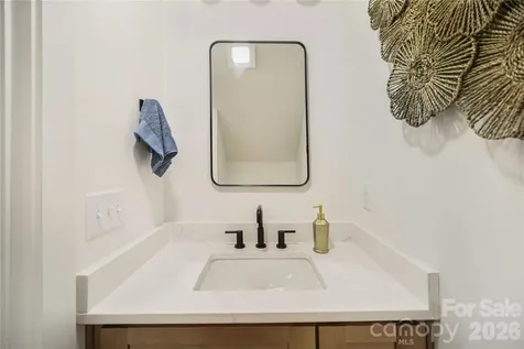 3209 Ross Avenue Charlotte NC 28208
