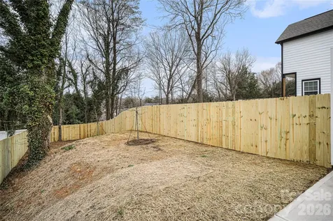 3209 Ross Avenue Charlotte NC 28208