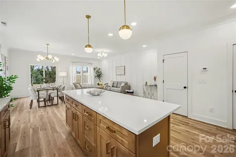 3209 Ross Avenue Charlotte NC 28208