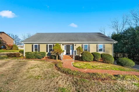 3718 Club House Drive NE Conover NC 28613