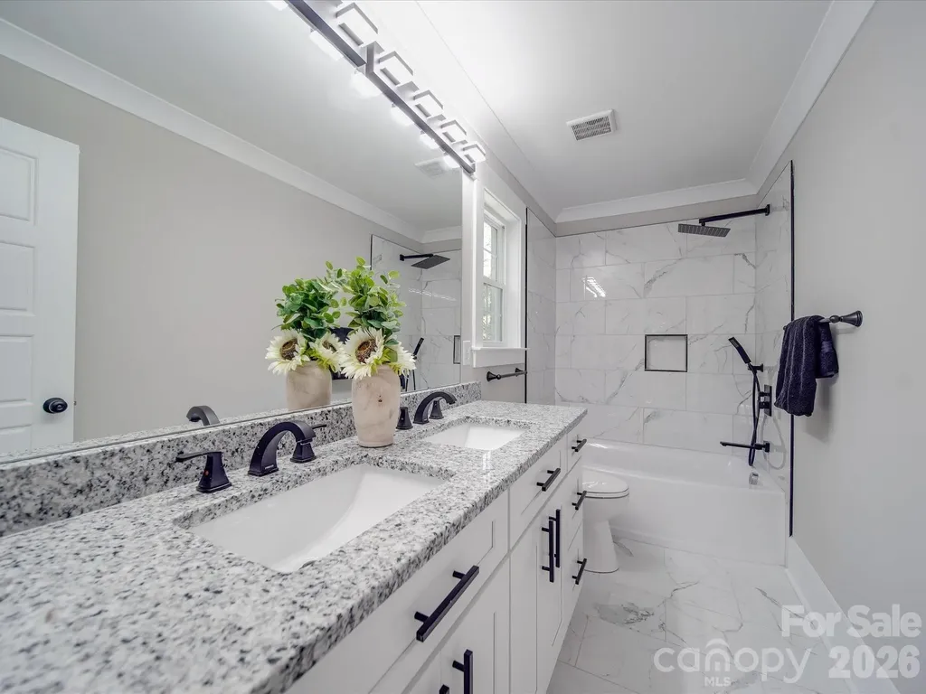 2128 Holly Street Charlotte NC 28216