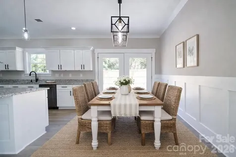 2128 Holly Street Charlotte NC 28216