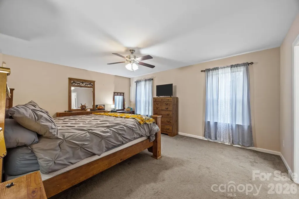 400 Honey Locust Trail Whittier NC 28789