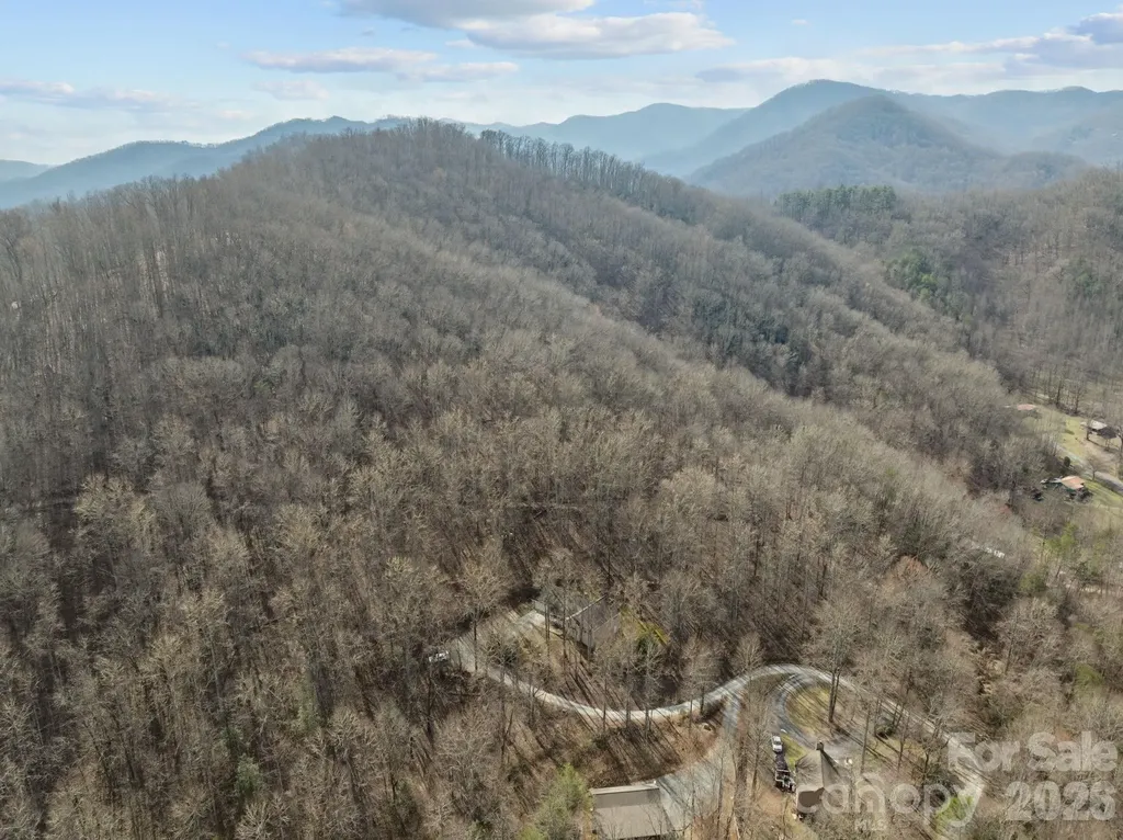 400 Honey Locust Trail Whittier NC 28789