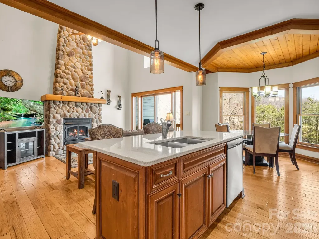 268 Wambli Pass Lake Lure NC 28746