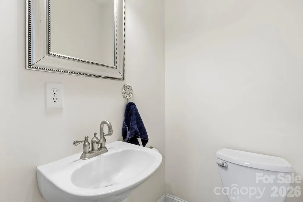 11 Roberts Drive Swannanoa NC 28778