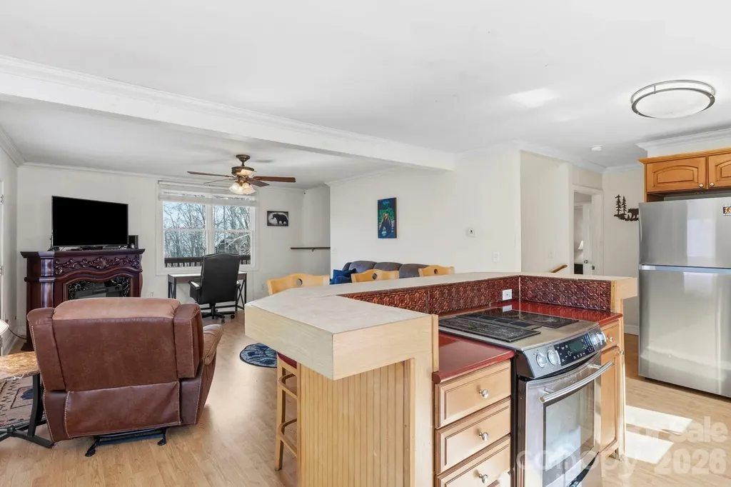 11 Roberts Drive Swannanoa NC 28778