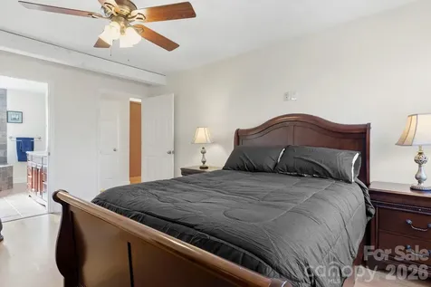11 Roberts Drive Swannanoa NC 28778