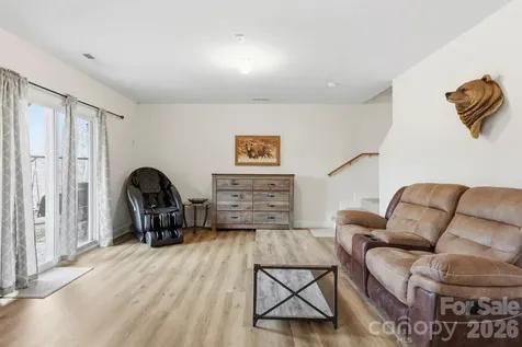 11 Roberts Drive Swannanoa NC 28778