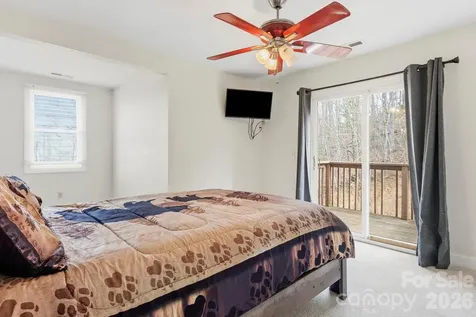 11 Roberts Drive Swannanoa NC 28778