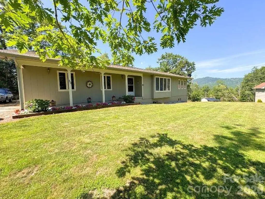 35 Azalea Drive Spruce Pine NC 28777
