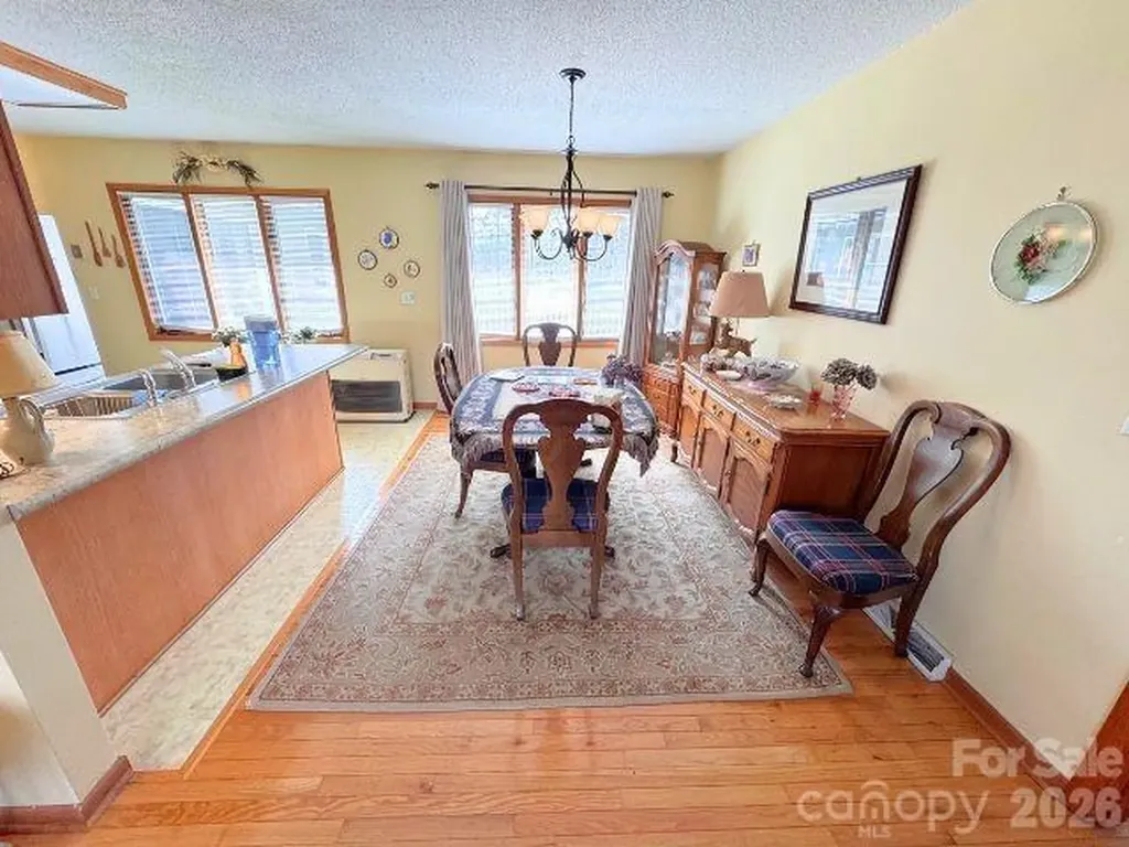 35 Azalea Drive Spruce Pine NC 28777