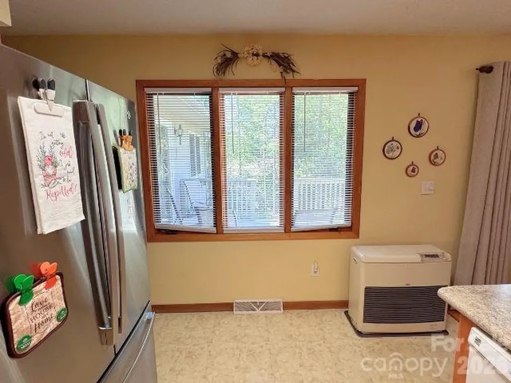 35 Azalea Drive Spruce Pine NC 28777