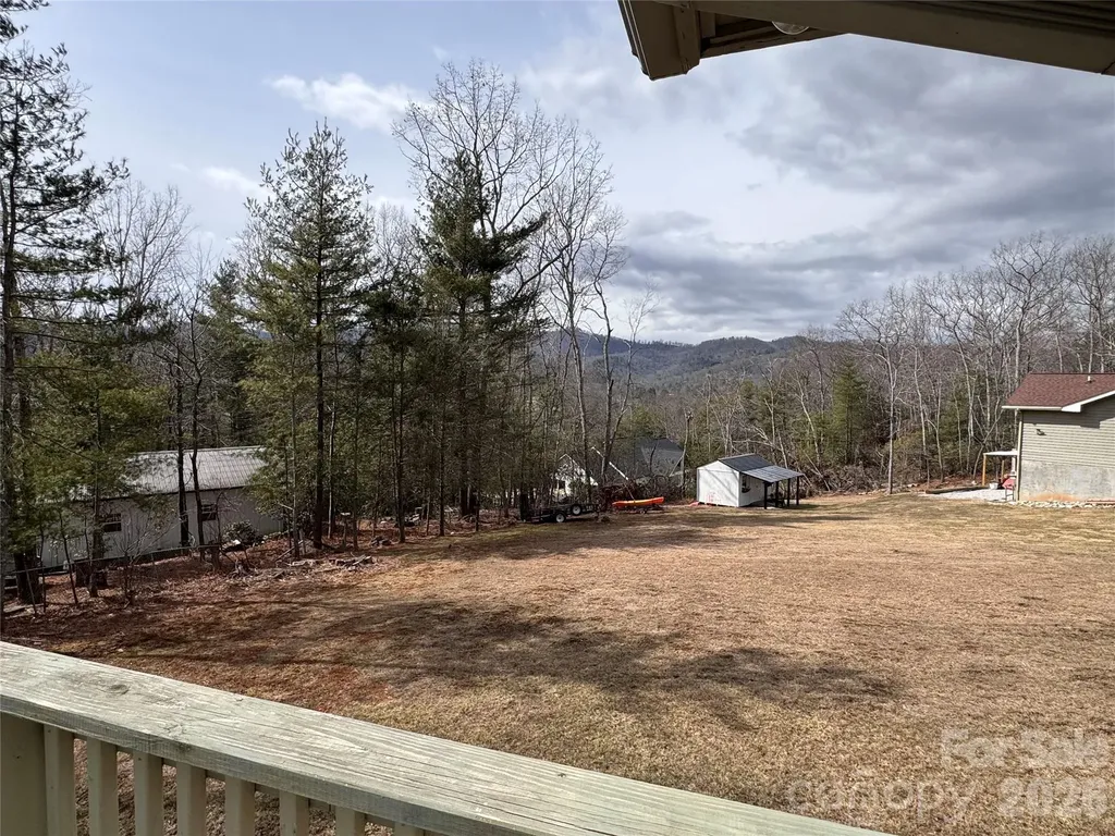 35 Azalea Drive Spruce Pine NC 28777