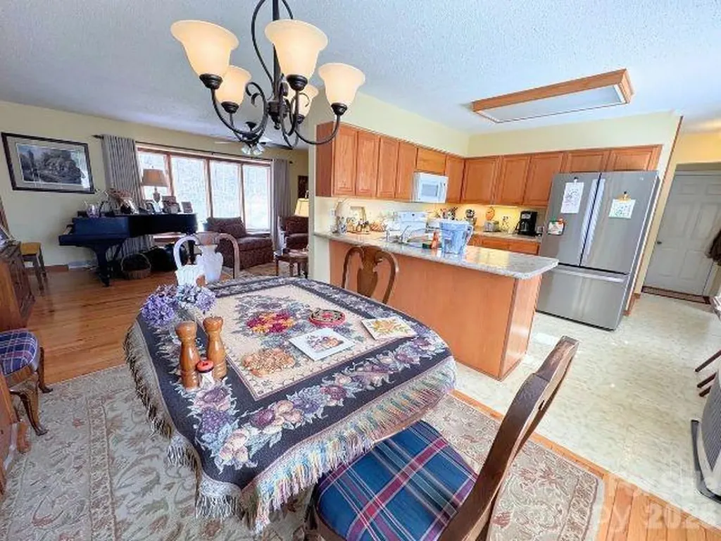 35 Azalea Drive Spruce Pine NC 28777