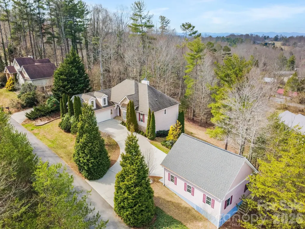 5 Timber Moss Drive Asheville NC 28804