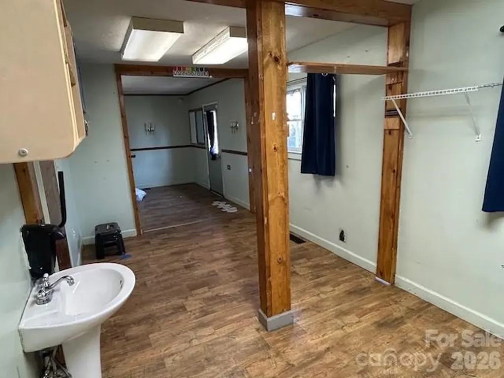 125 S Main Street Rutherfordton NC 28139