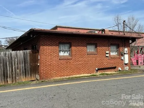 125 S Main Street Rutherfordton NC 28139