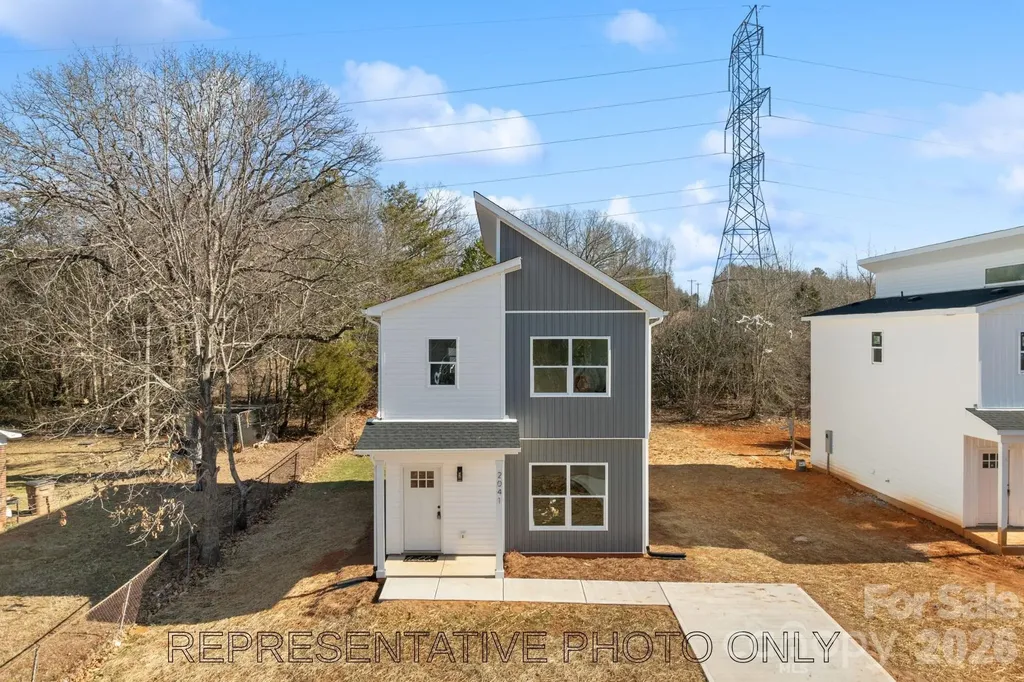207 Knot Street Shelby NC 28150