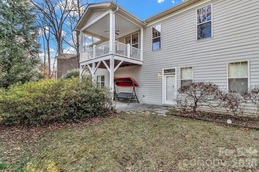 12 Hoolet Court Candler NC 28715