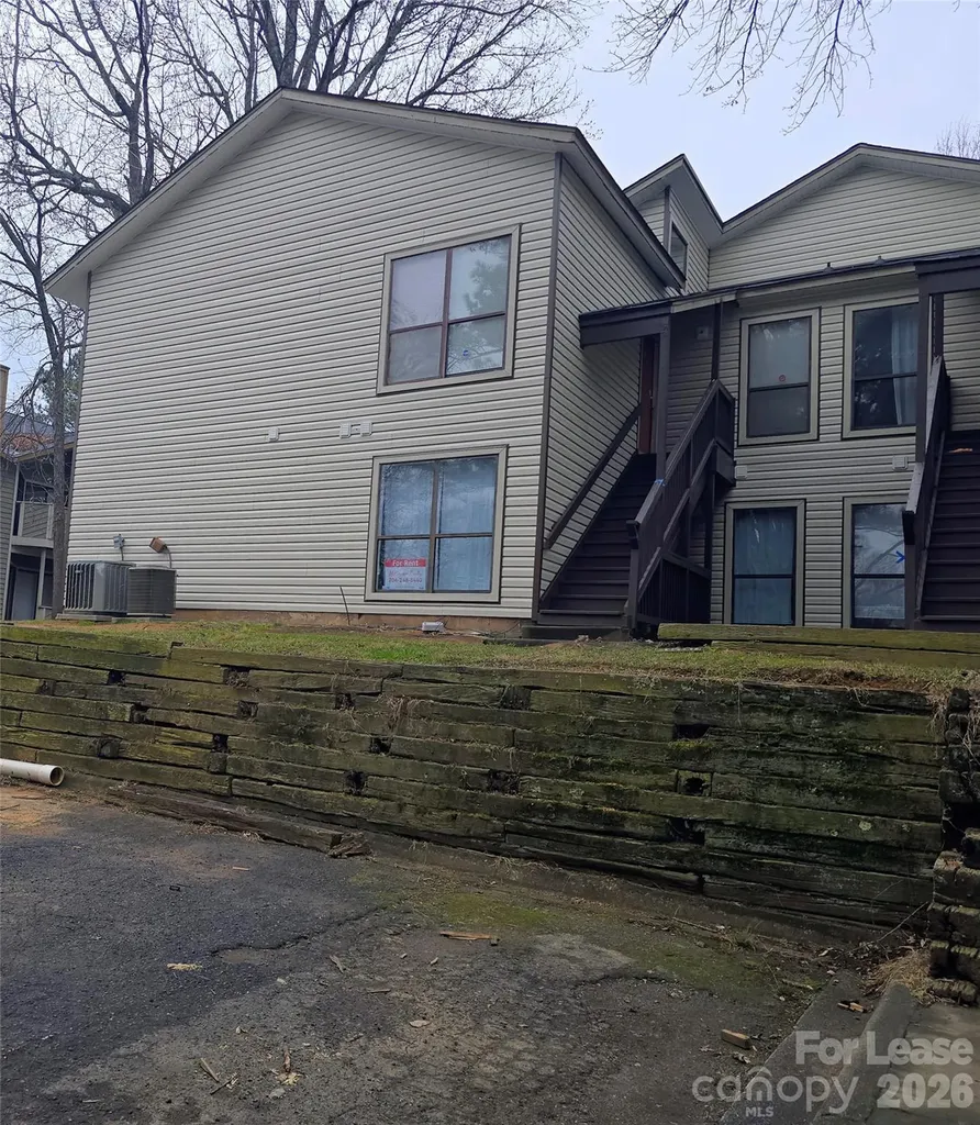 4608 Sharon Chase Drive Charlotte NC 28215