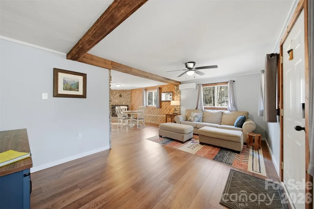 7495 Laurel Street Collettsville NC 28611