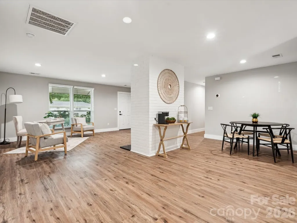 2000 Tyvola Road Charlotte NC 28210