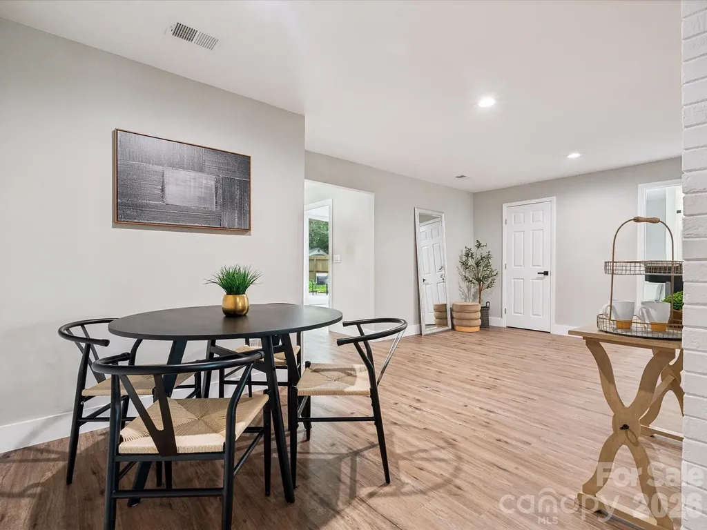 2000 Tyvola Road Charlotte NC 28210