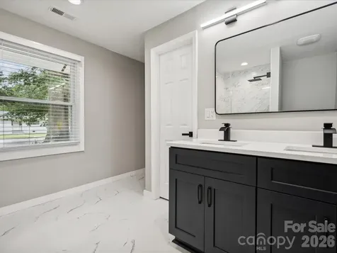 2000 Tyvola Road Charlotte NC 28210