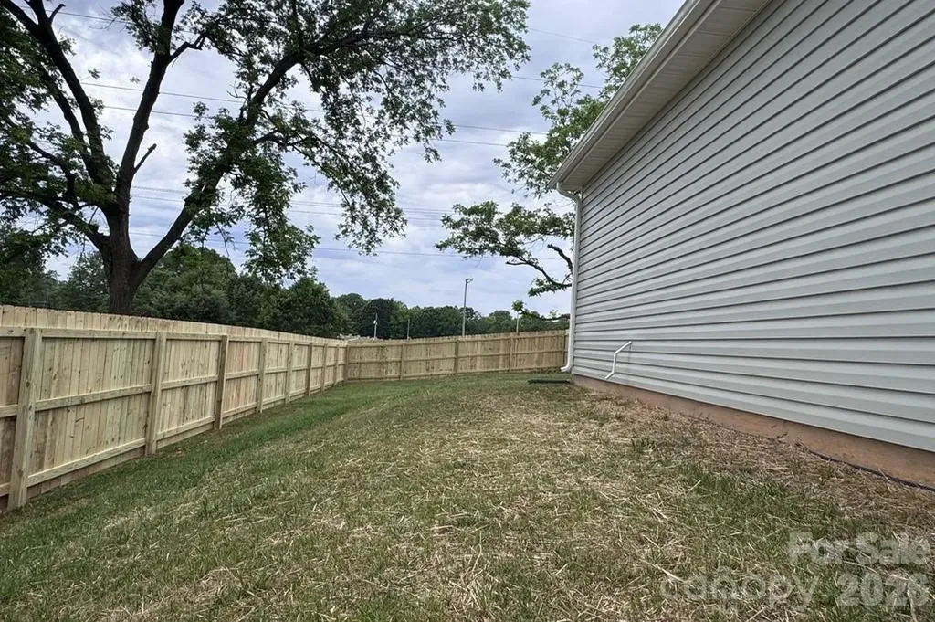 1107 Burke Street Monroe NC 28110