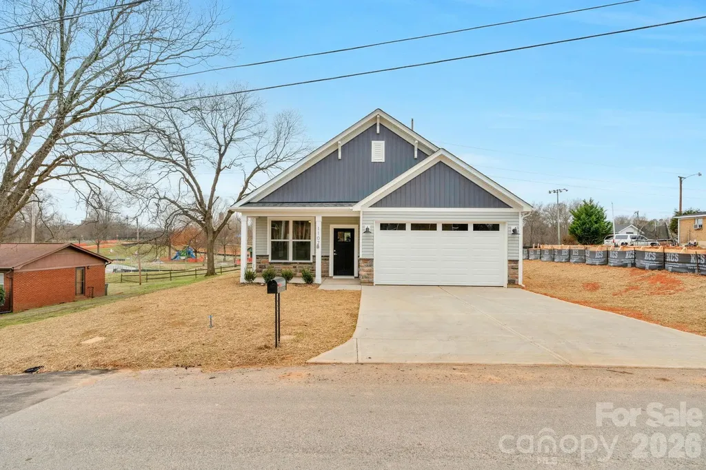 1107 Burke Street Monroe NC 28110